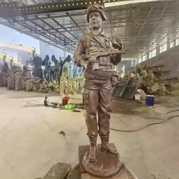 us army soldier statues