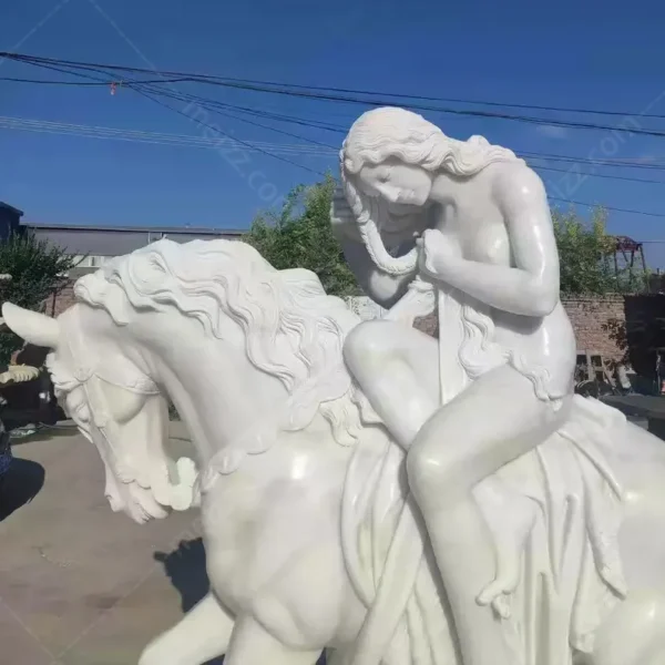 lady godiva sculpture