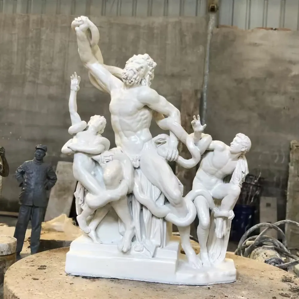 sculpture Laocoon and his sons