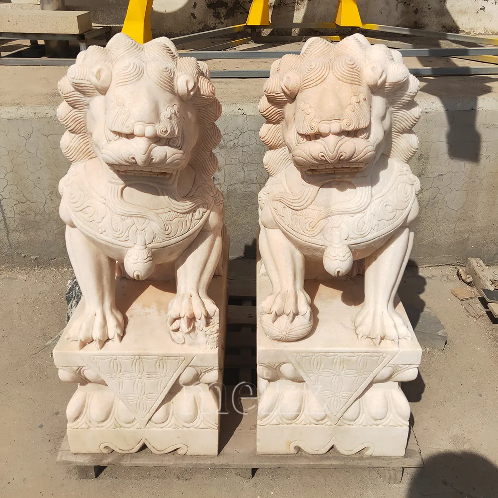 Chinese foo dog statue