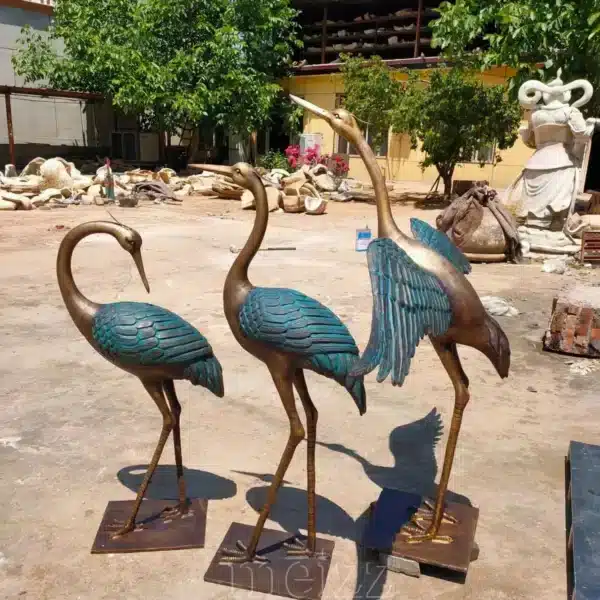 metal garden crane statues