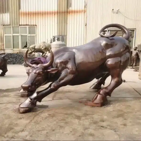 charging bull statue replica