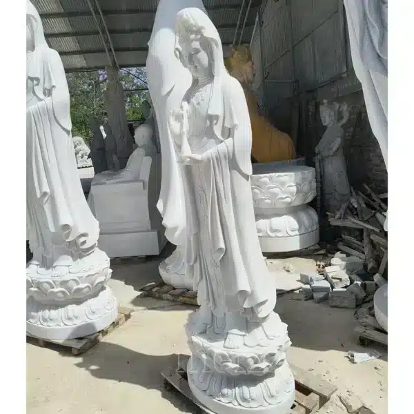 white kwan yin statue