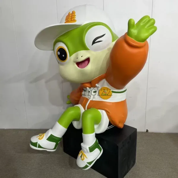 Cute Frog Sculpture