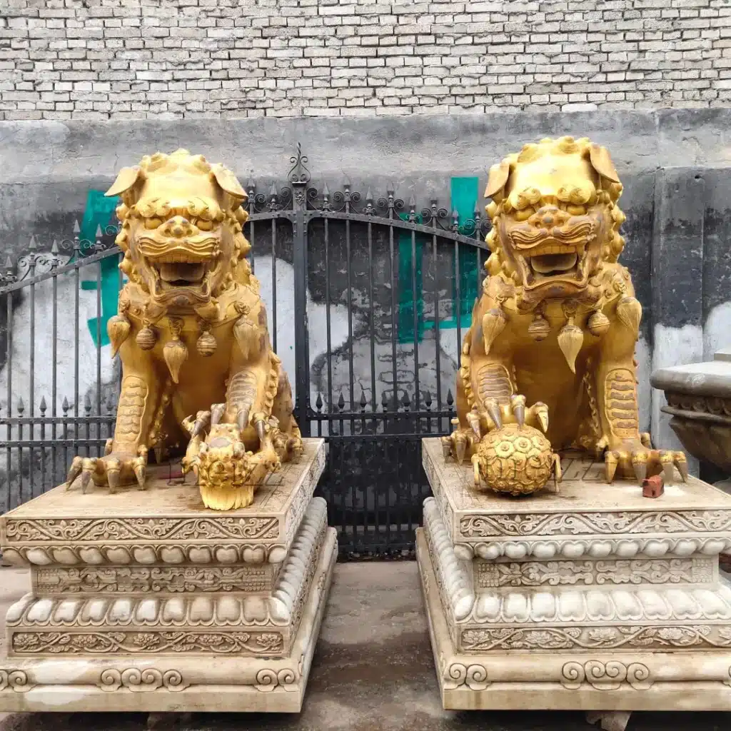 Chinese lion statue for entrance