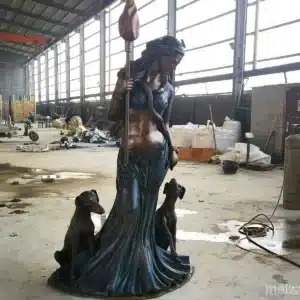 hecate statue