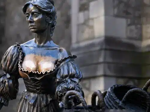 Bronze Molly Malone statue