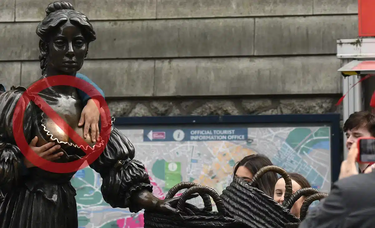 Molly Malone statue