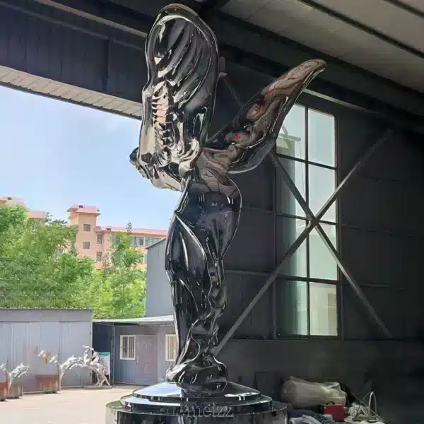 mirror polished stainless steel sculpture