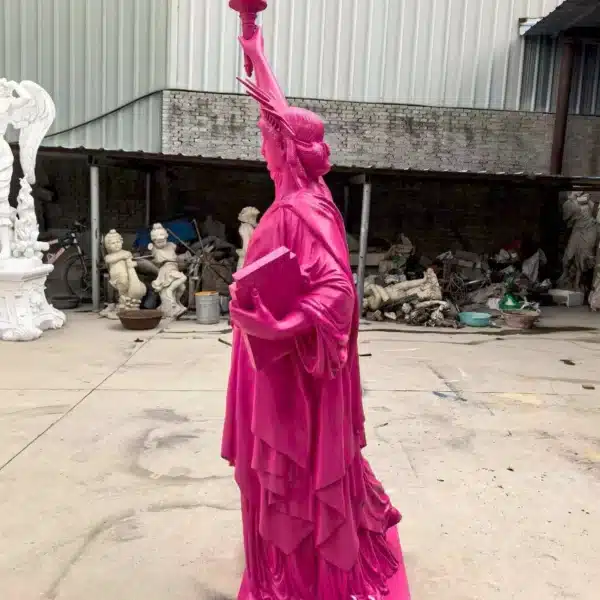 Fiberglass Statue of Liberty (2) Fiberglass Statue of Liberty
