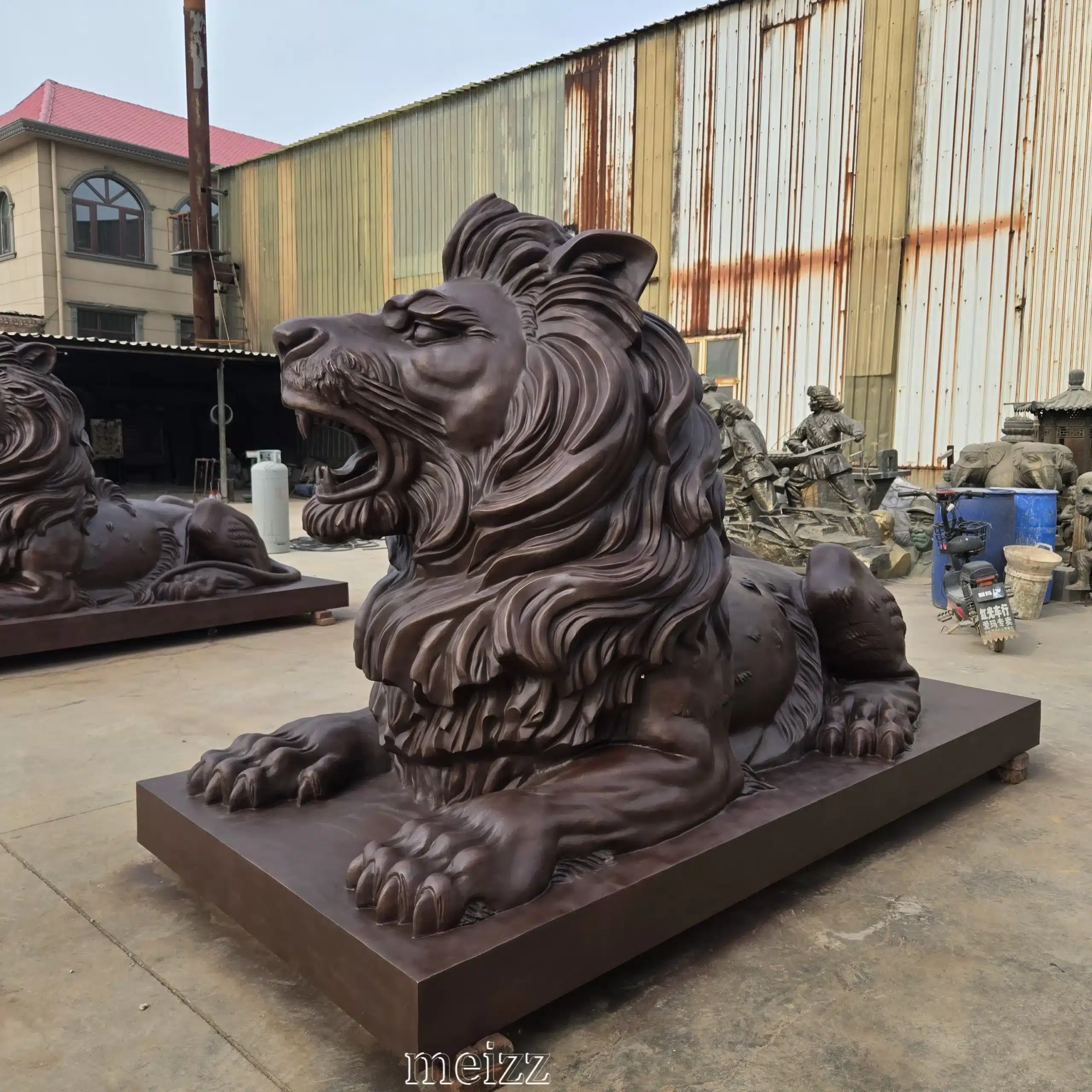 1.6m Bronze Lying Down Lion Statue