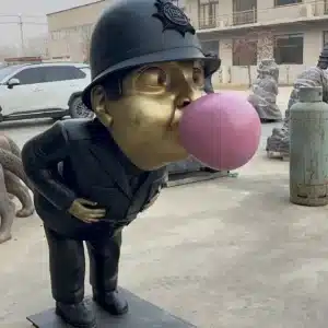 Bubbly Bobby Statue (1) Bubbly Bobby Statue