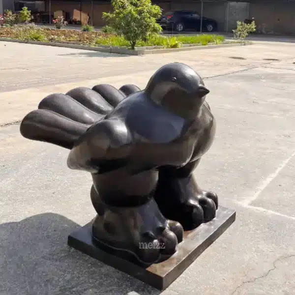 Fat Pigeon Statue 2 Fat Pigeon Statue