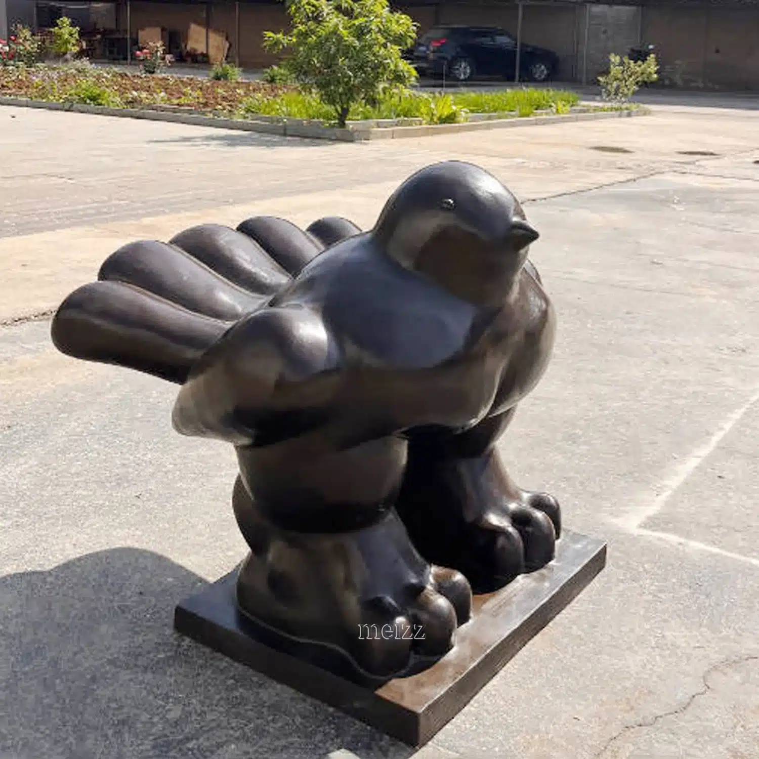 Fat Pigeon Statue