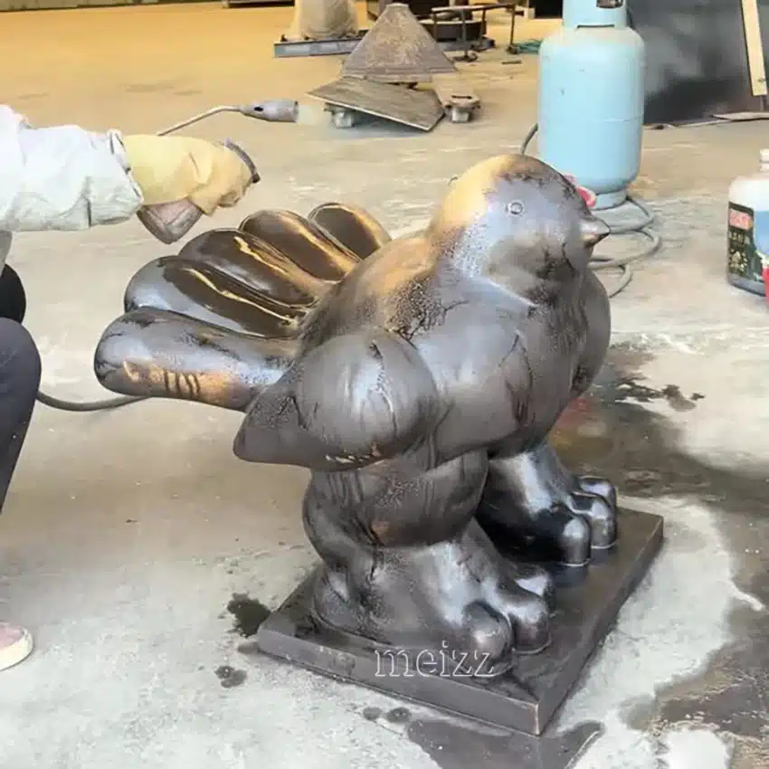 Fat Pigeon Statue