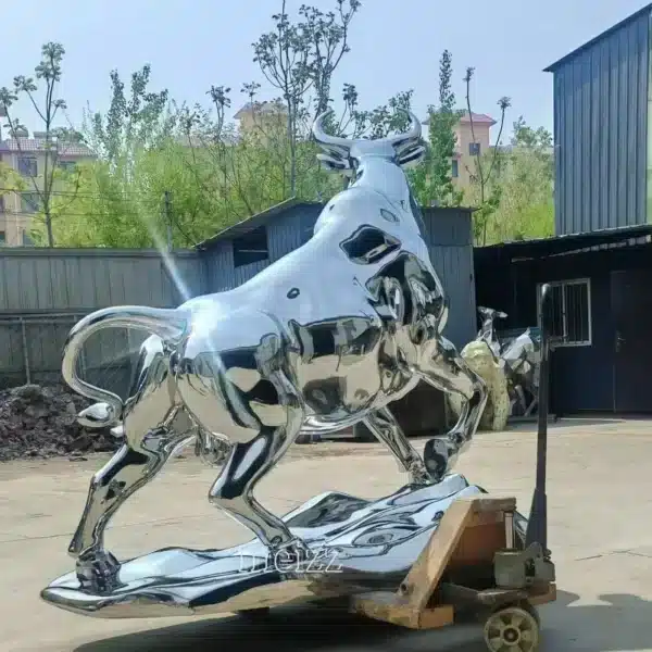bull metal sculpture