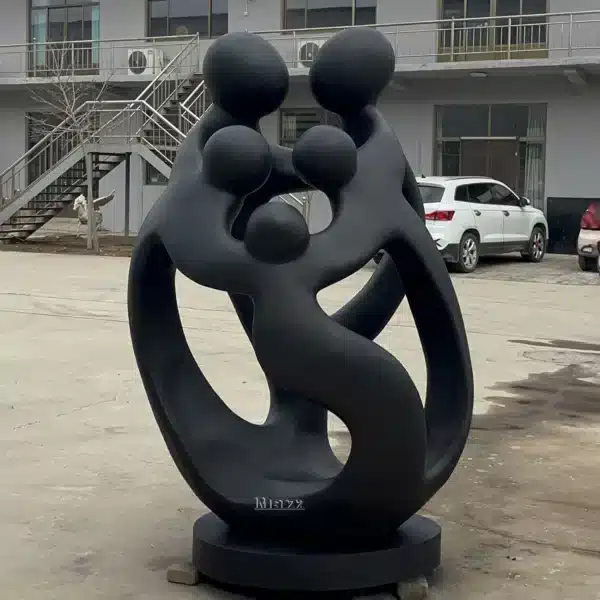 Abstract Family Sculpture (1) Abstract Family Sculpture