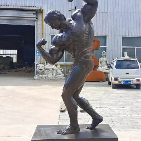 Bodybuilder Sculpture (4) Bodybuilder Sculpture