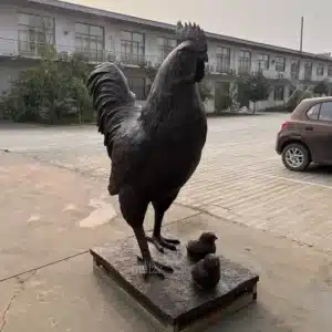 Hen and Chicks Garden Statues