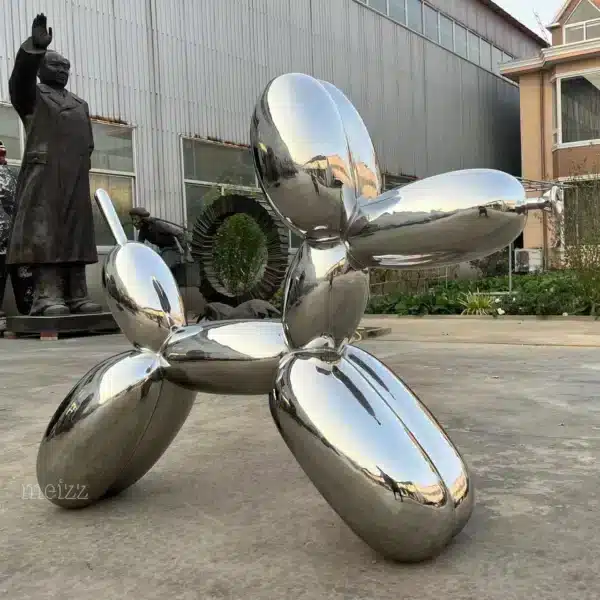 Silver Balloon Dog Sculpture