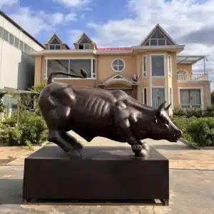 bull market sculpture