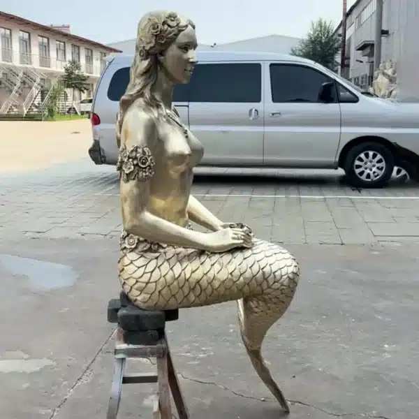 Sitting Mermaid Statue Sitting Mermaid Statue