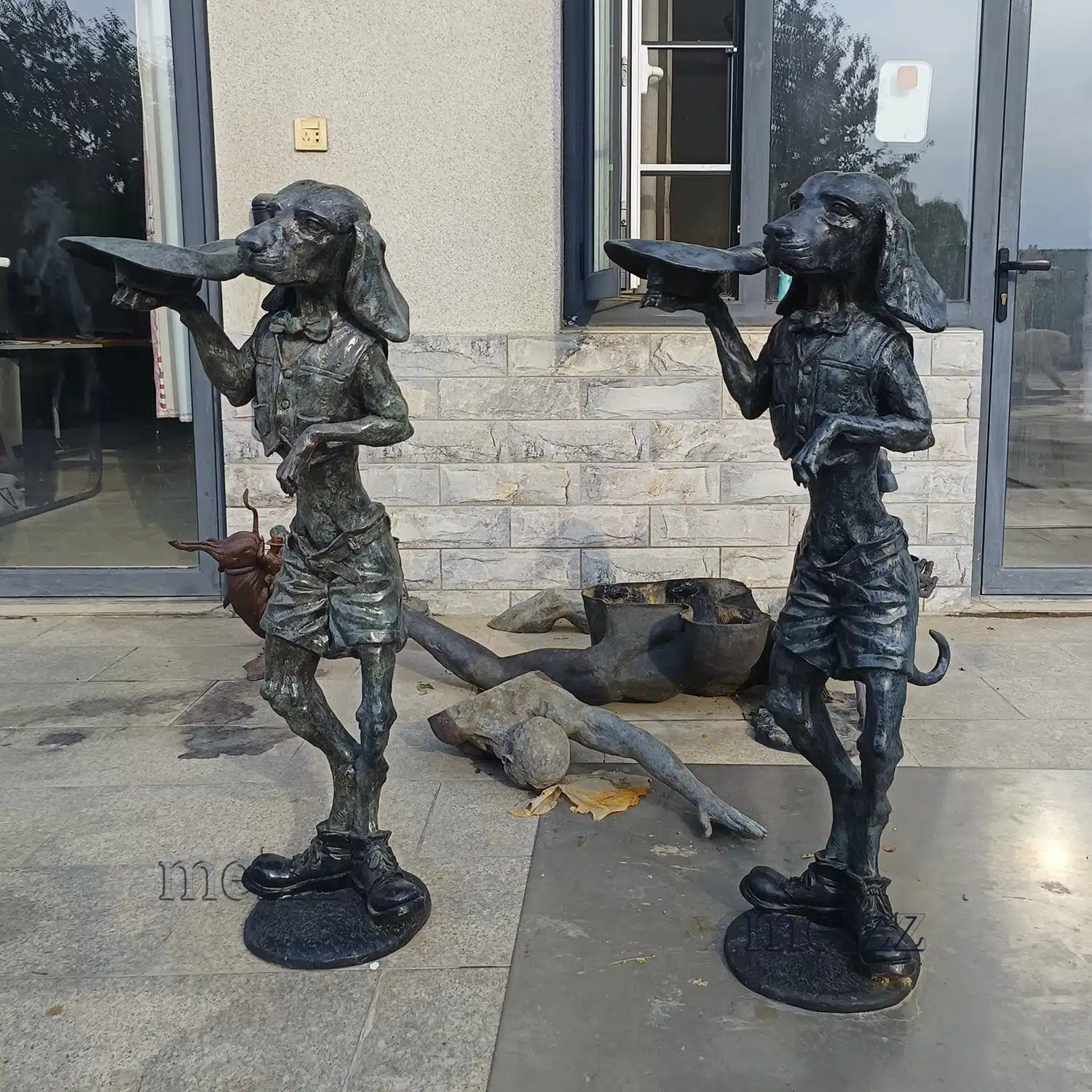 Dog Waiter Statue (4) Dog Waiter Statue
