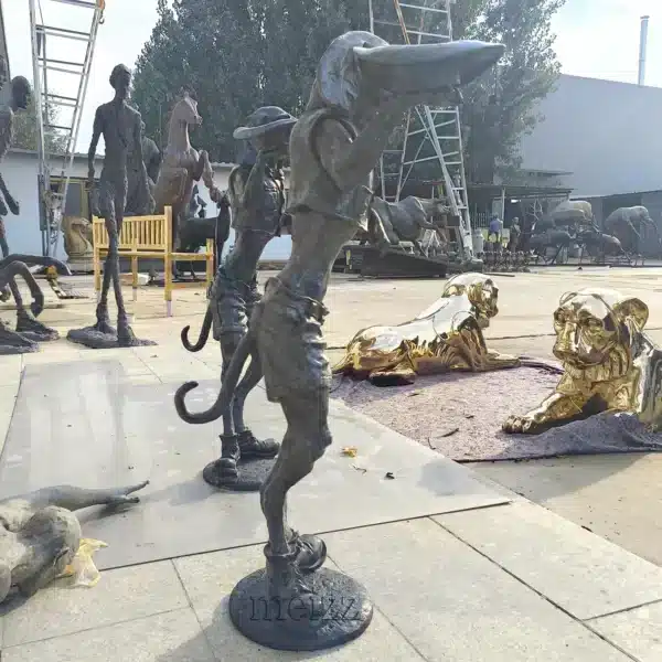 Dog Waiter Statue (5) Dog Waiter Statue