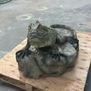 Iguana Garden Statue