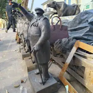 Winston Churchill bronze statue